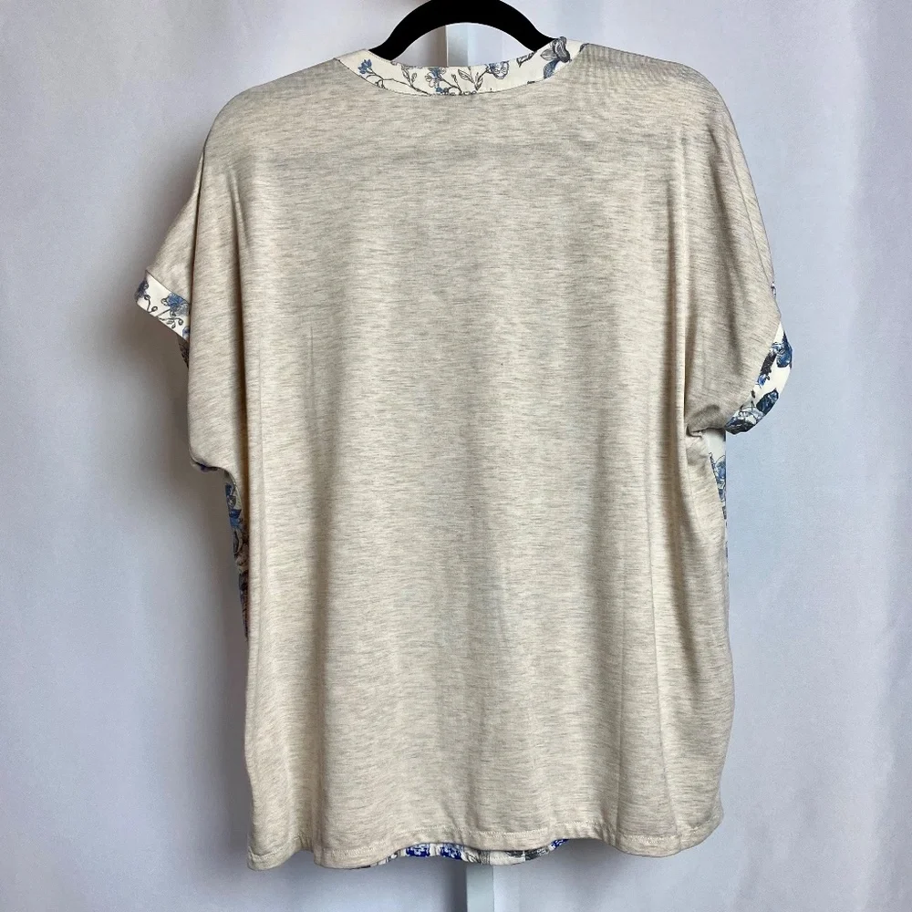 Chenault Womenʻs Cream | Blue Split Neck Button Down Short Sleeve Blouse Large